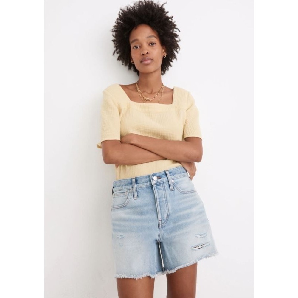Madewell Women's Relaxed Mid-Length Denim Shorts: Ripped in Selton Wash Size 27